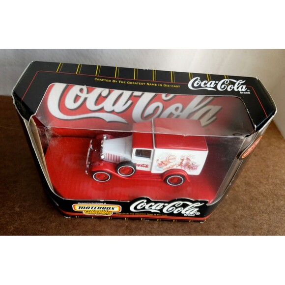 Matchbox Collectibles 1930 FORD MODEL A VAN Coca Cola Brand Red White 1:43 37971 - Picture 11 of 16